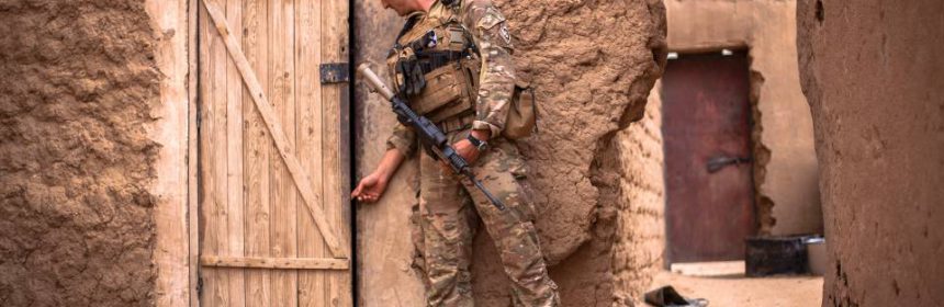 Nederlandse militair op missie in Mali (foto: Defensie)